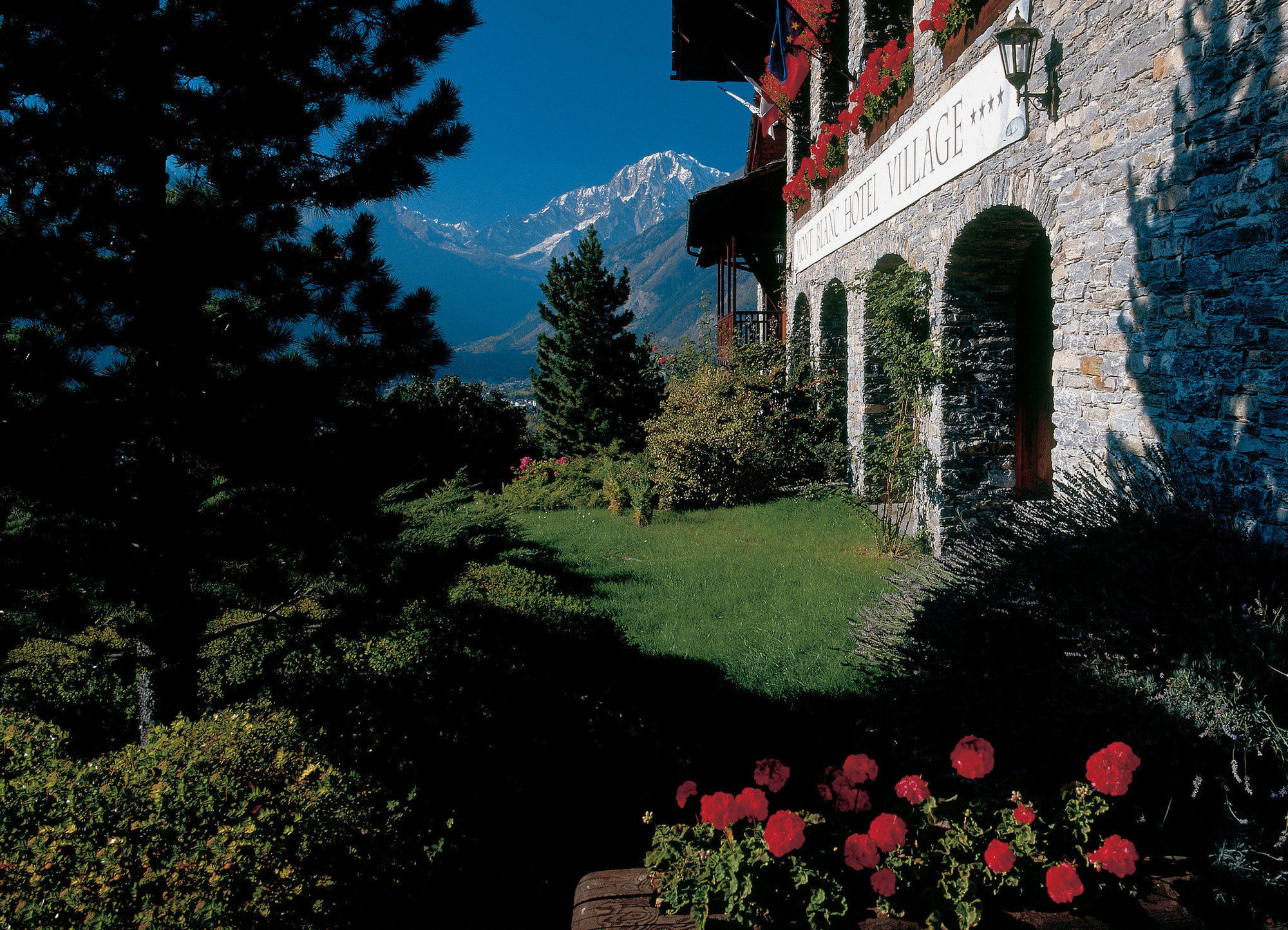 Relais Mont Blanc Hotel & Spa La Salle Exterior foto
